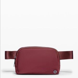 Lululemon Everywhere Belt Bag in burgundy